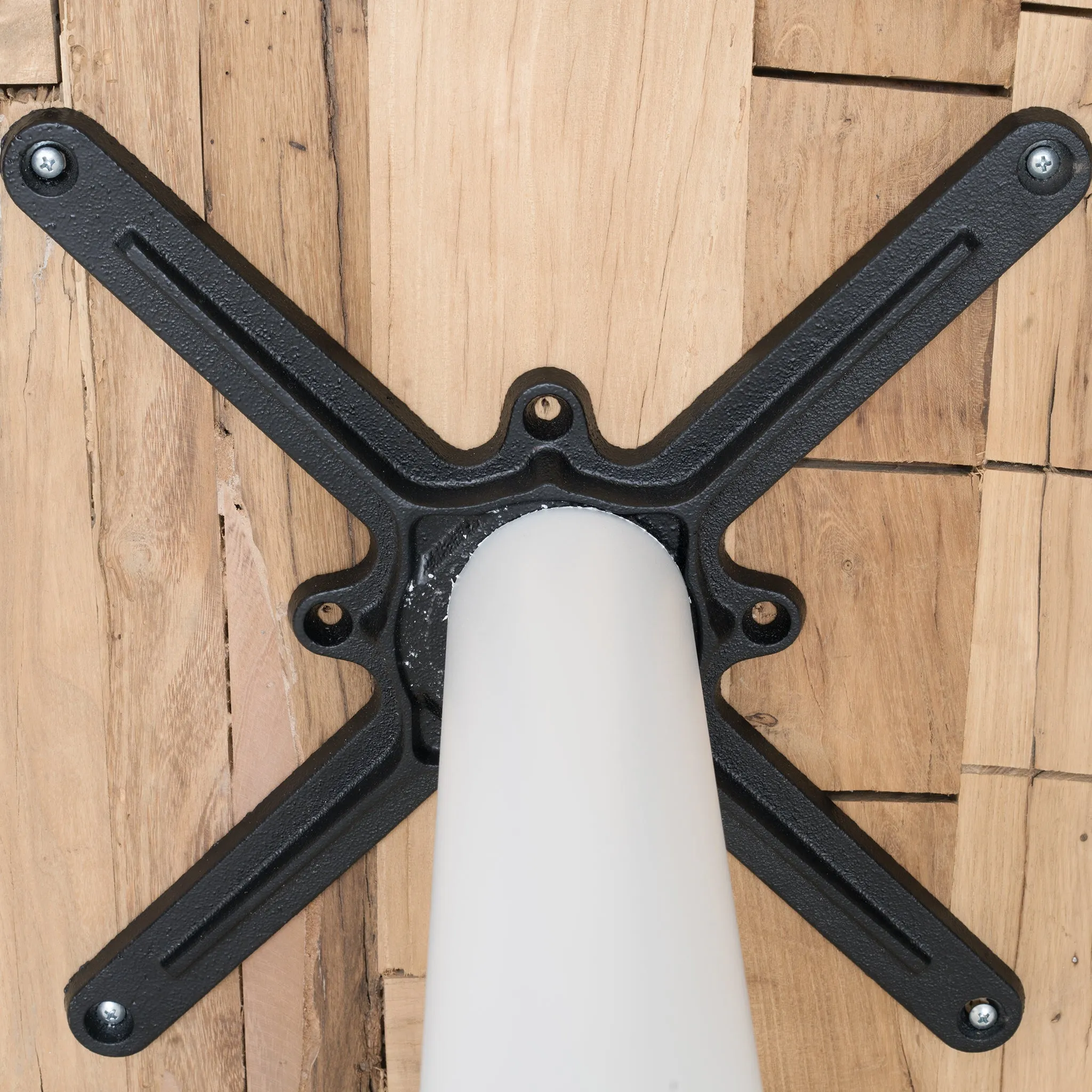 BRUNSWICK BAR TABLE | WHITE