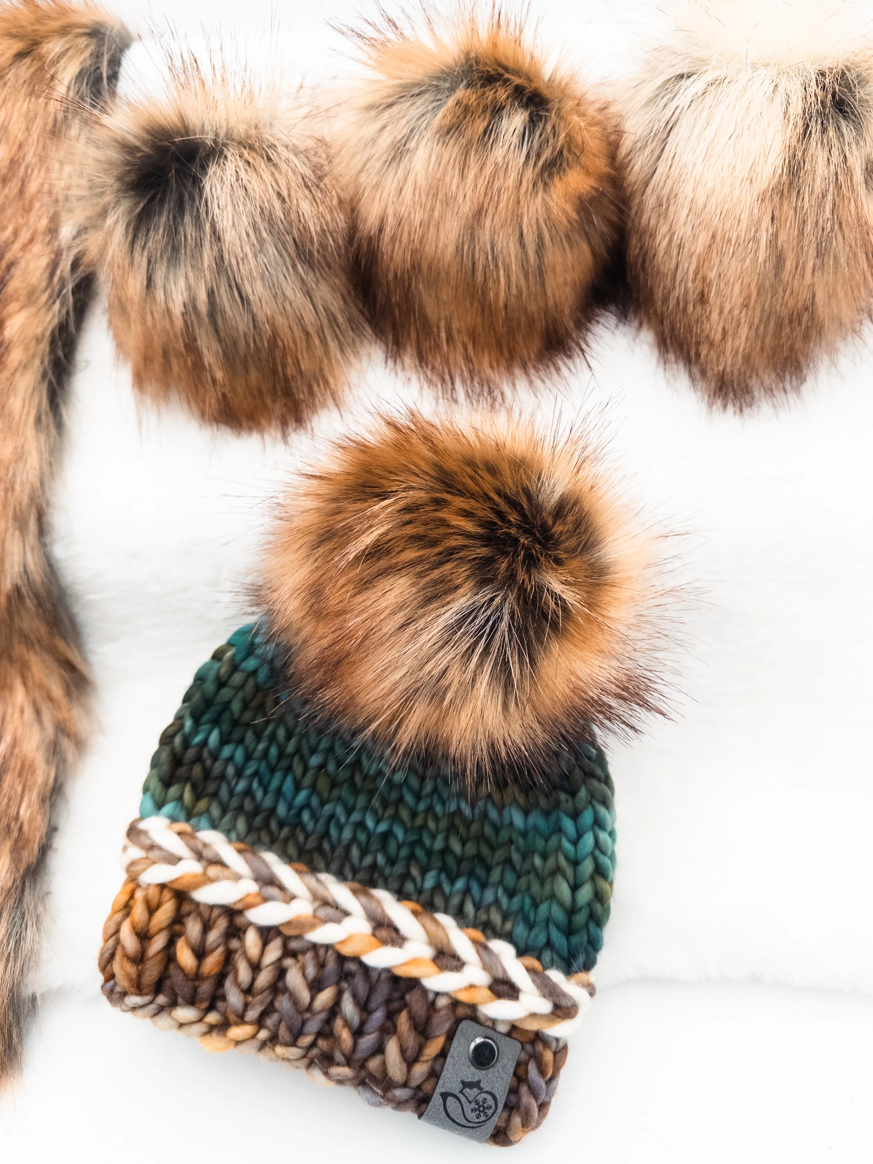 Canadian Fox Long Pile Lux Faux Fur Quick Connect Pom Pom