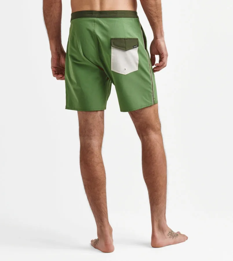 Chiller Boardshorts 17"