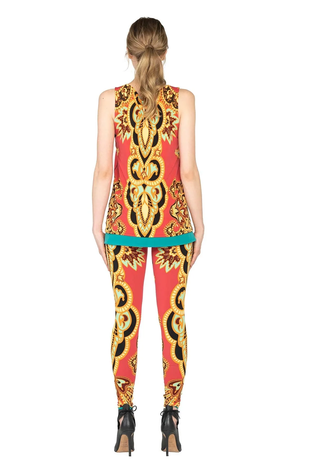 Cut in Flare Turnover Tunic
