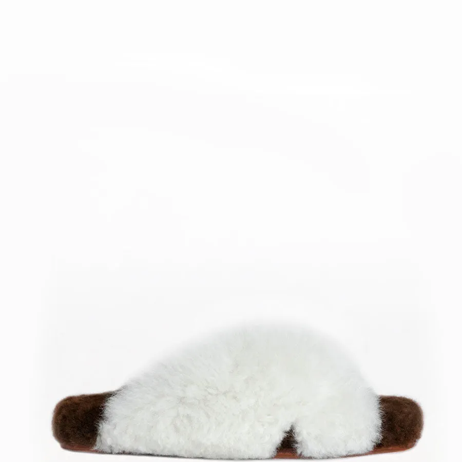 ETHICALLY AND CRUELTY FREE ALPACA X SLIDER IN WHITE