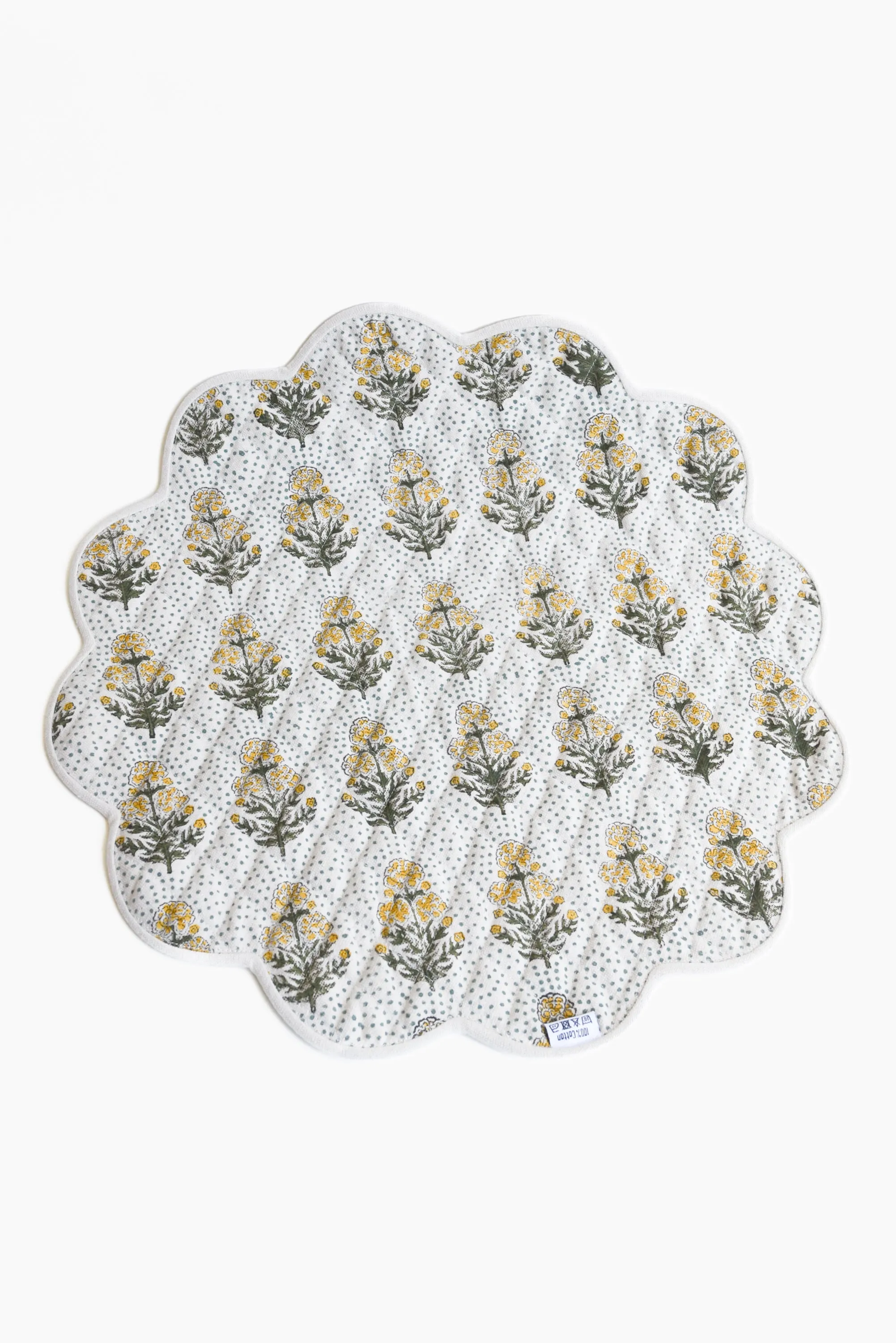 Fillings Spaces Scalloped Placemats
