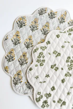 Fillings Spaces Scalloped Placemats