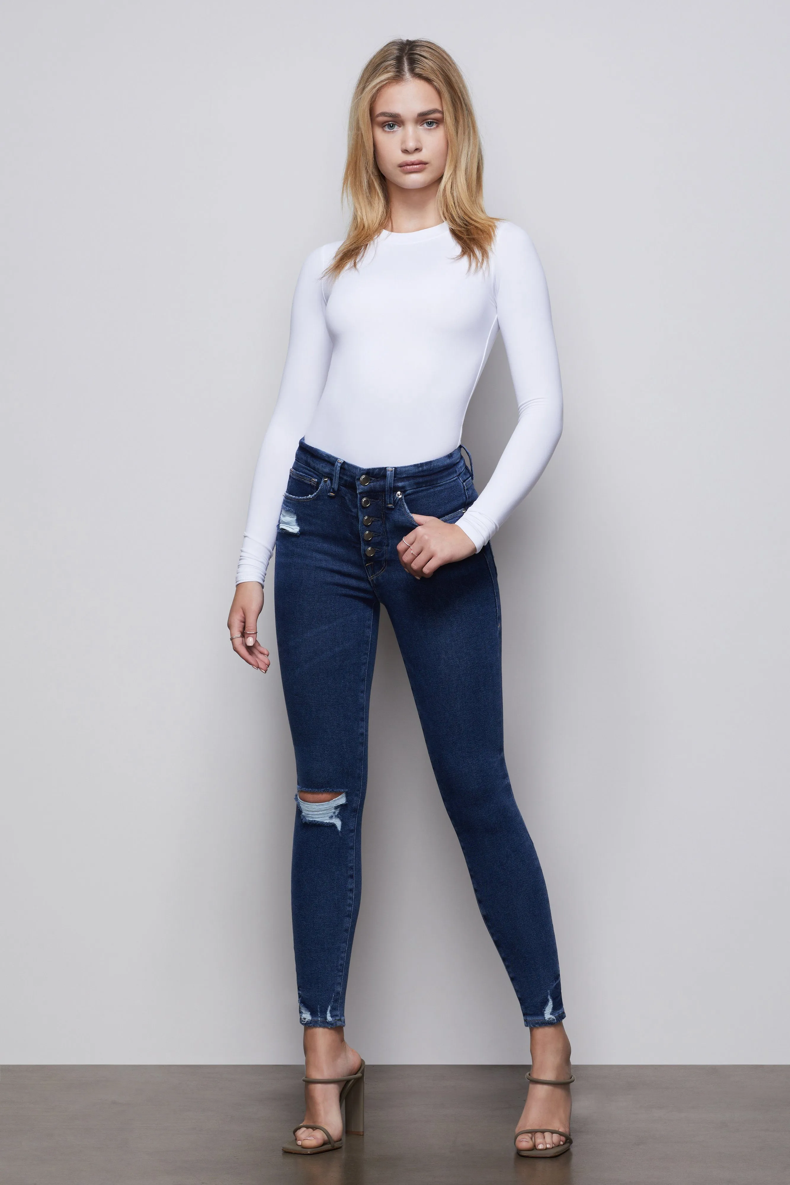 GOOD WAIST EXPOSED BUTTONS | BLUE393