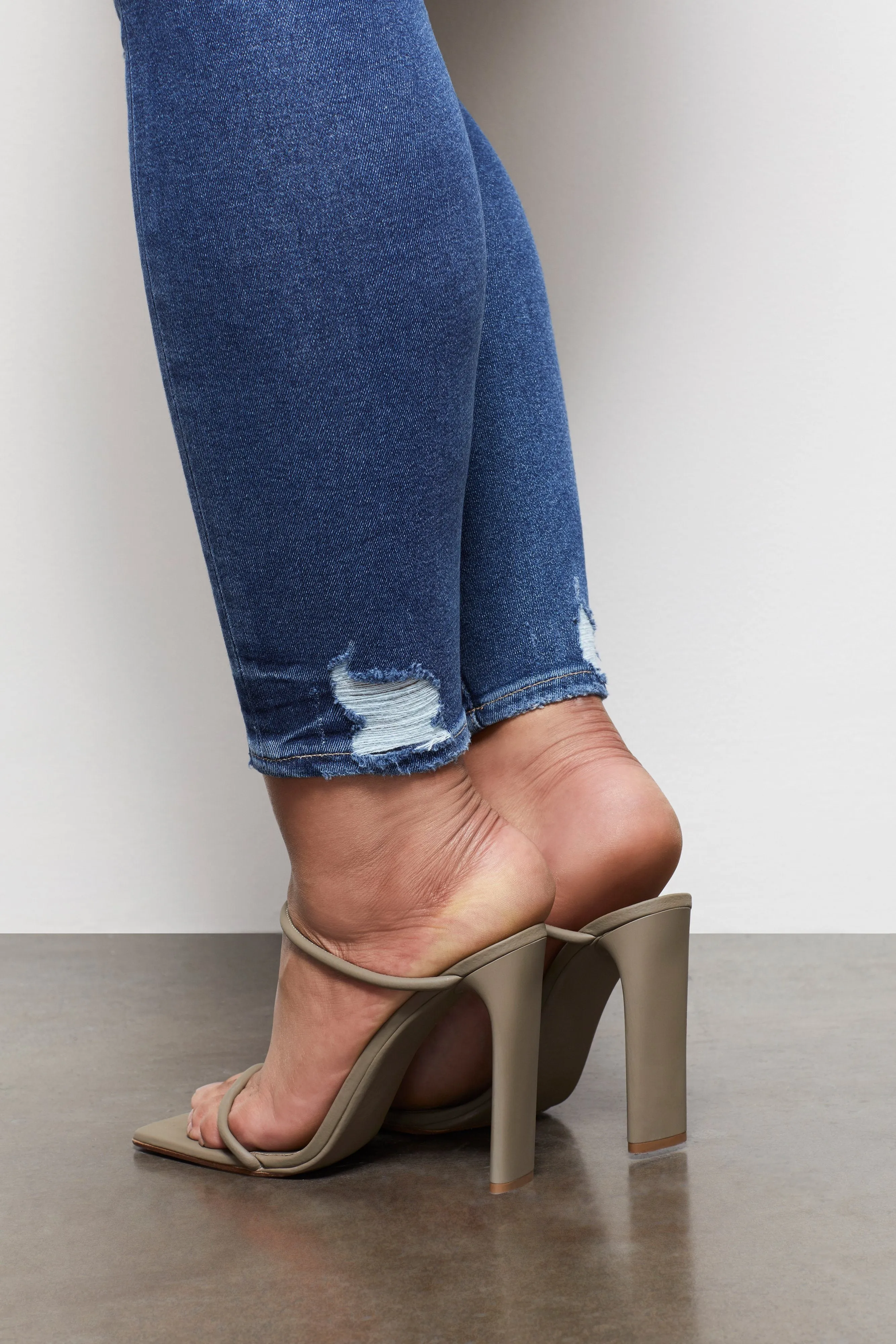 GOOD WAIST EXPOSED BUTTONS | BLUE393