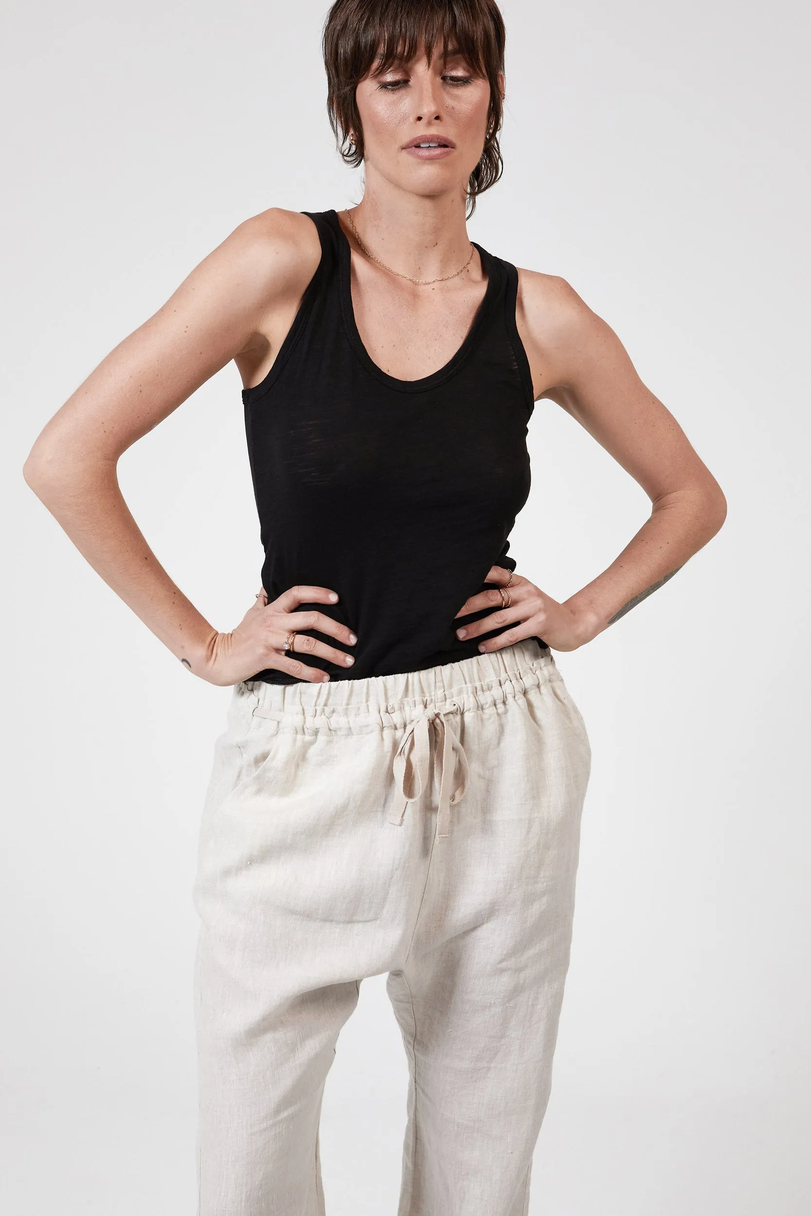 HARLOW LINEN SINGLET - BLACK