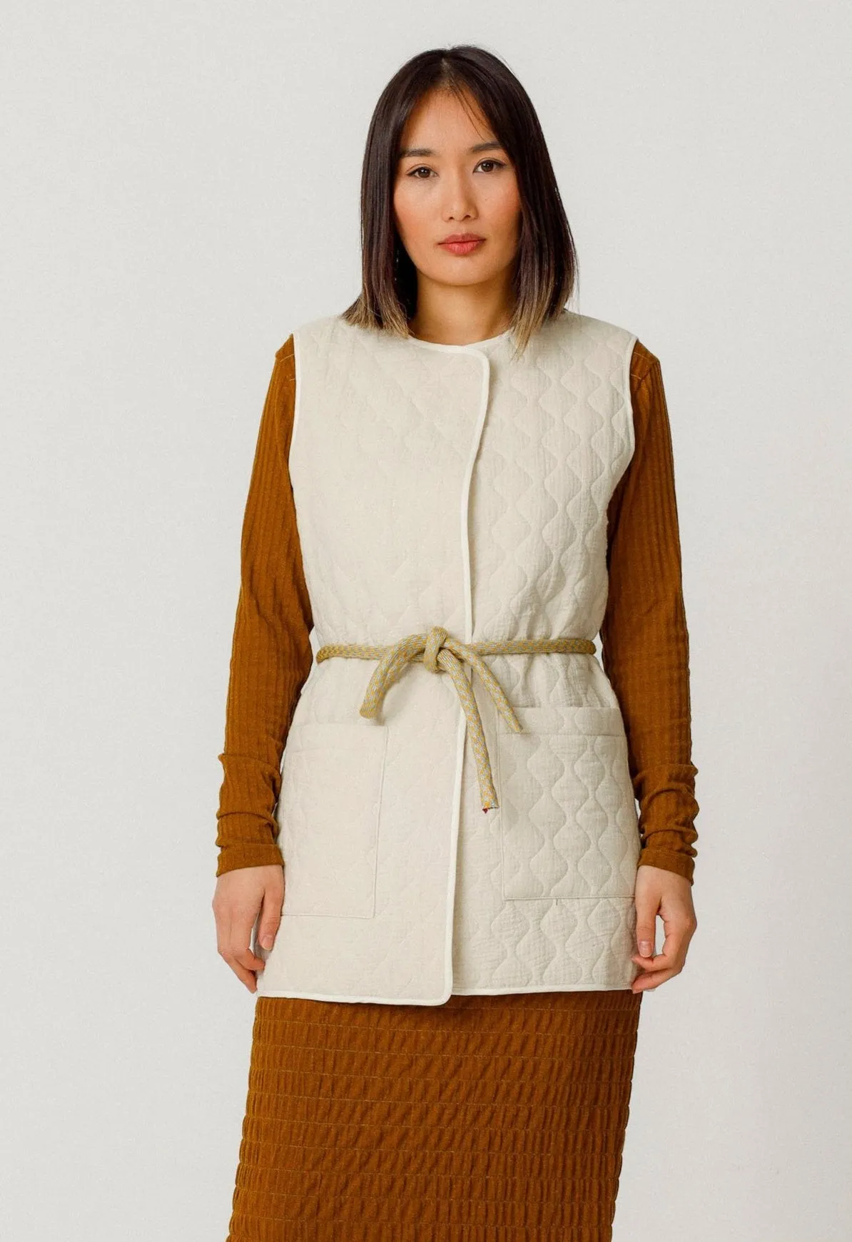 LAVANDERA Carina vest antique white women