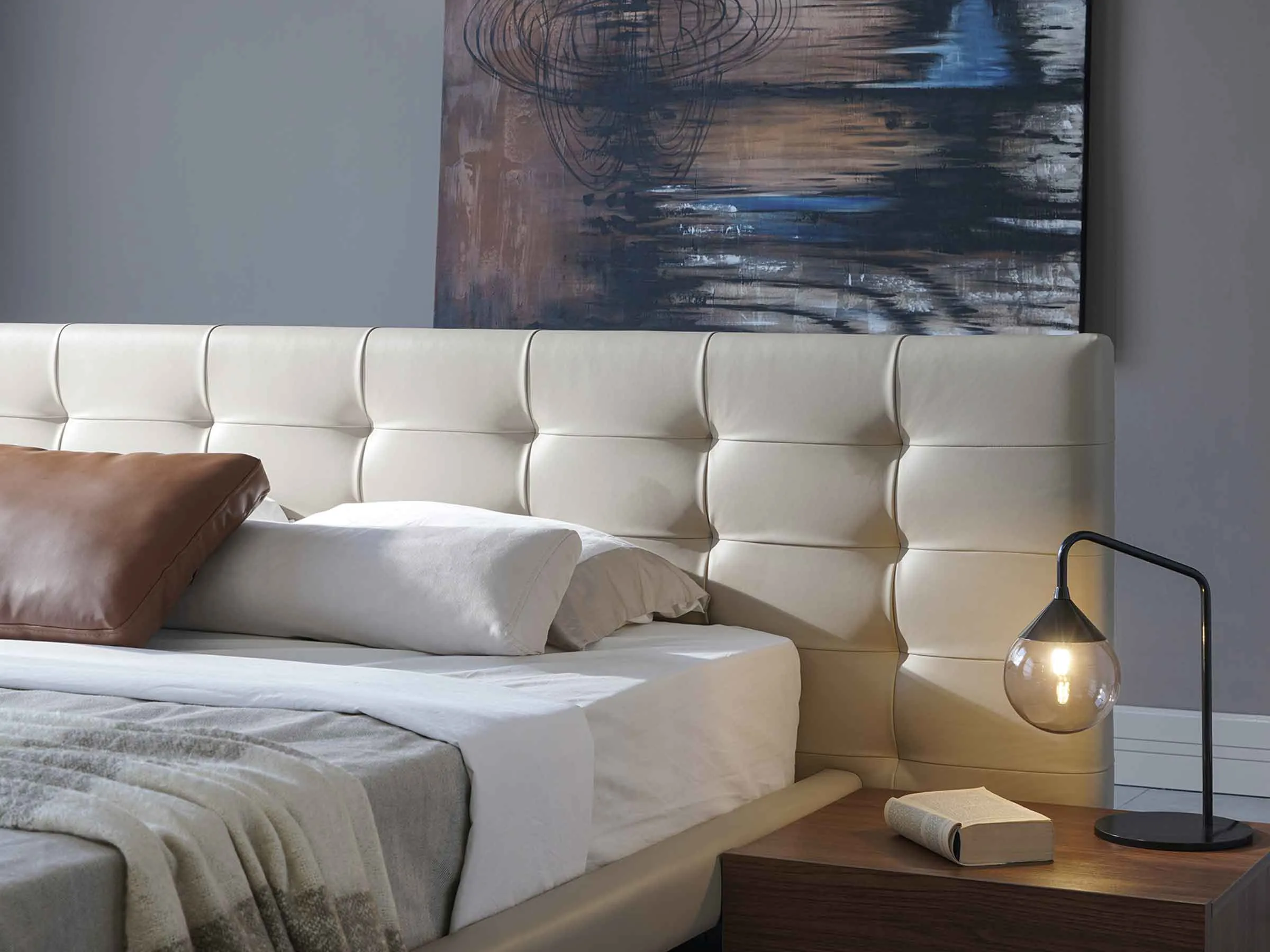 Monno Slim Bed - Wooden