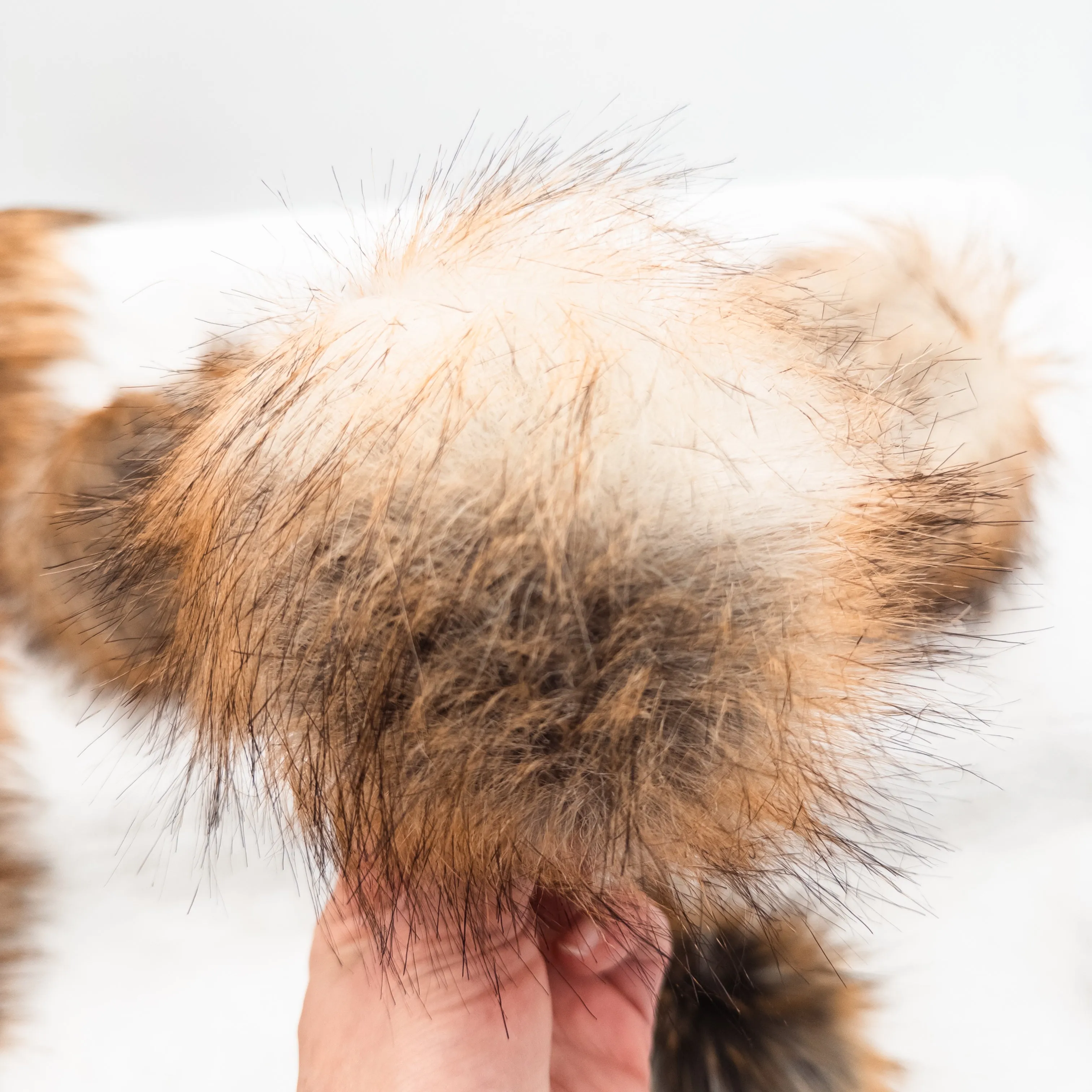 Texas Coyote Long Pile Lux Faux Fur Quick Connect Pom Pom
