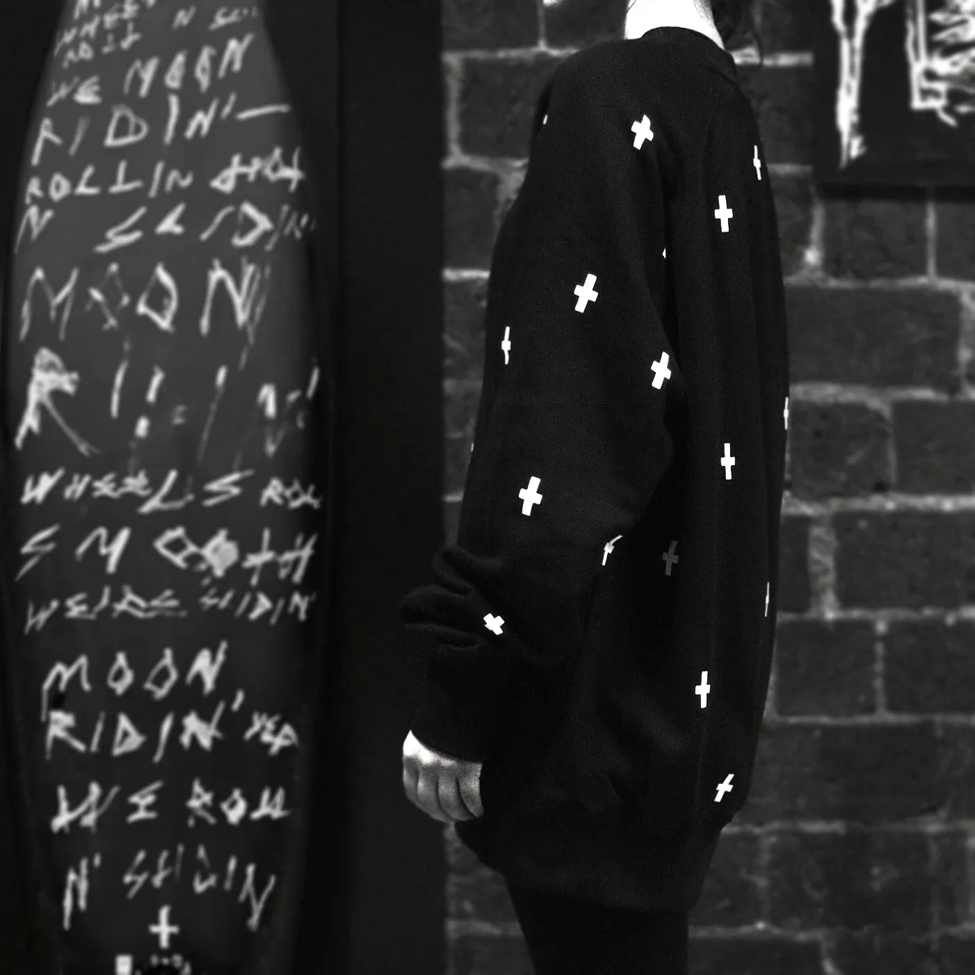WWOOLLFF Space Crosses | Oversized Black Sweatshirt